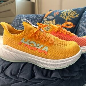 HOKA TENNIS SHOE ❤️